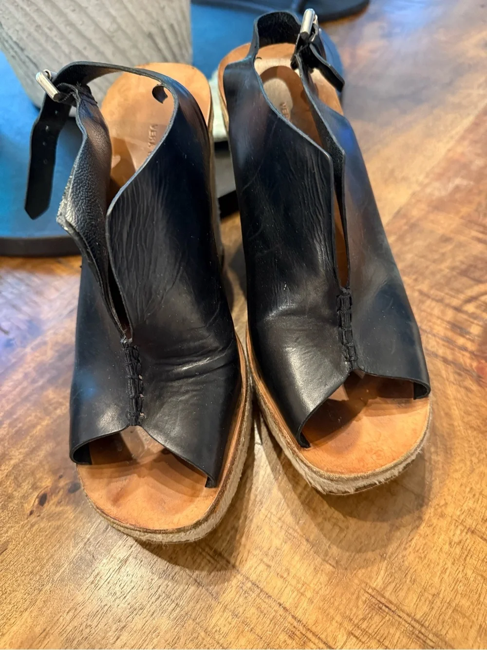 Vera Wang Lavender Label Wedge